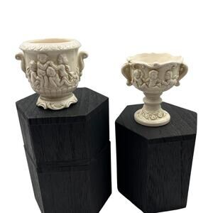 VTG Enesco Japan Made Miniature Vase Pot Set Cherubs‎ Cream Ceramic Decor 3D